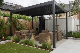 Pergola à Bayonne : comment transformer sa terrasse en véritable pièce de vie ?